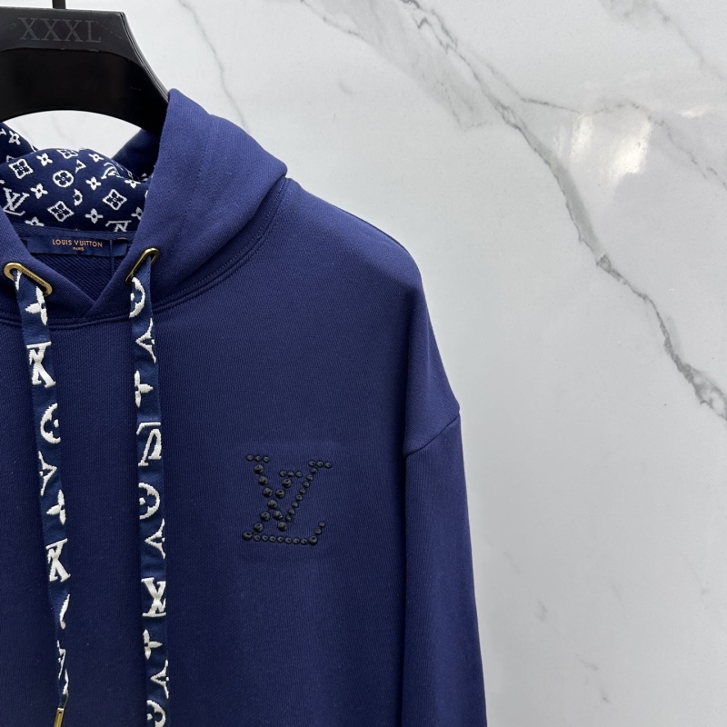 l0vis Vvtt0n hoodies